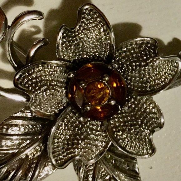 Vintage 1980s Broach with light brown Chrystal - Picture 4 of 4